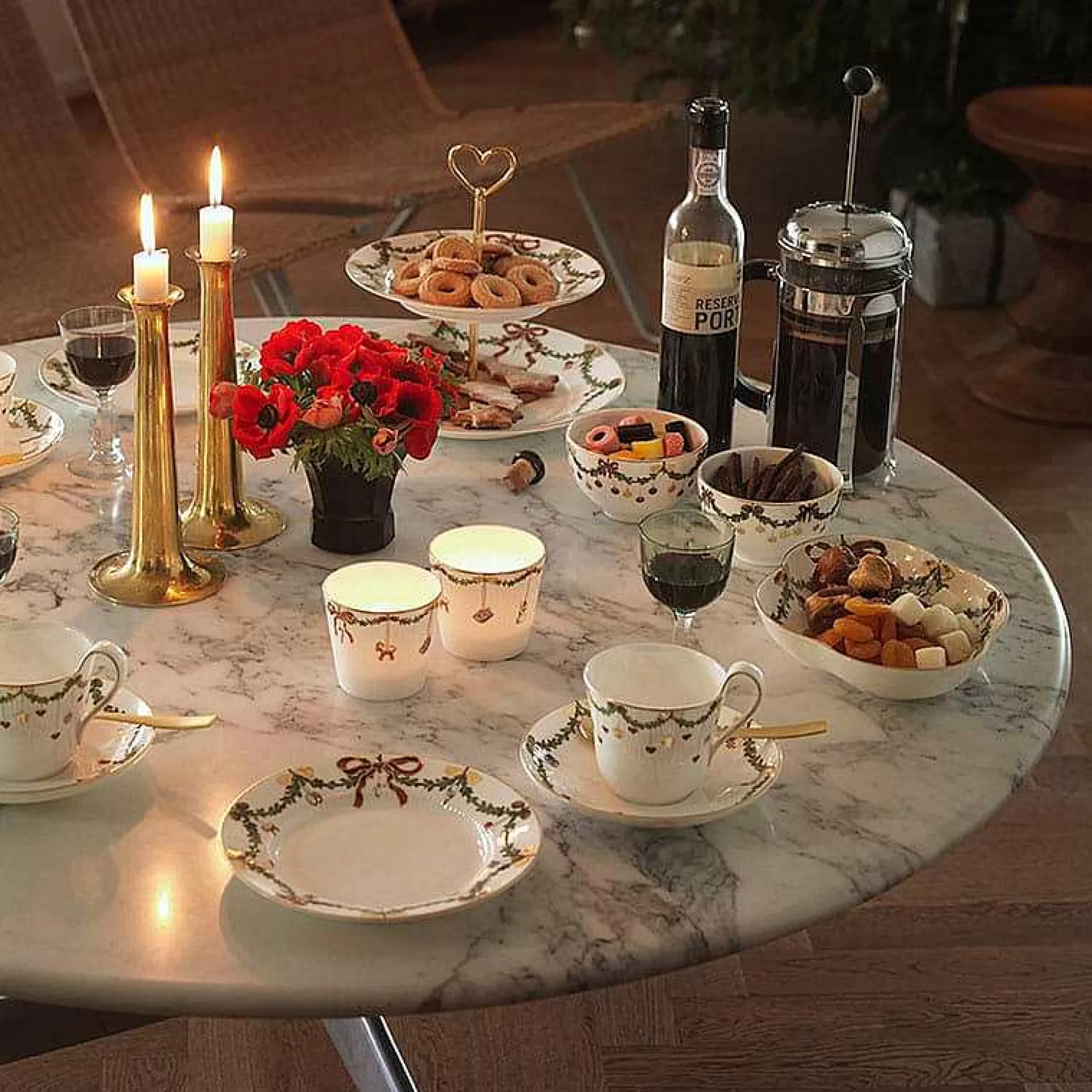 Royal Copenhagen Asjetter*Star Fluted Tallerken Jul
